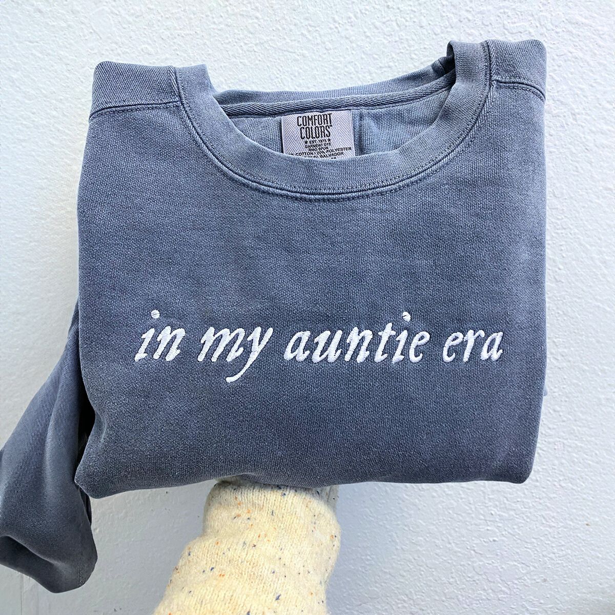 Gray Auntie Era Sweatshirt, a meaningful and cozy gift for Auntie