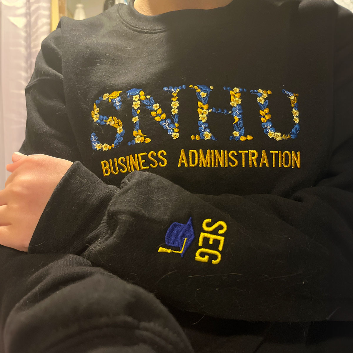 Custom Embroidered Flower Letter Sweatshirt with Name of University