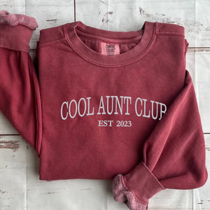 cool aunt club sweatshirt Crimson