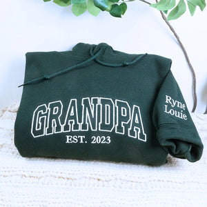 Personalized Papa Sweatshirts Hoodie with Name of Child, Dad EST 2024 Crewneck embroidered