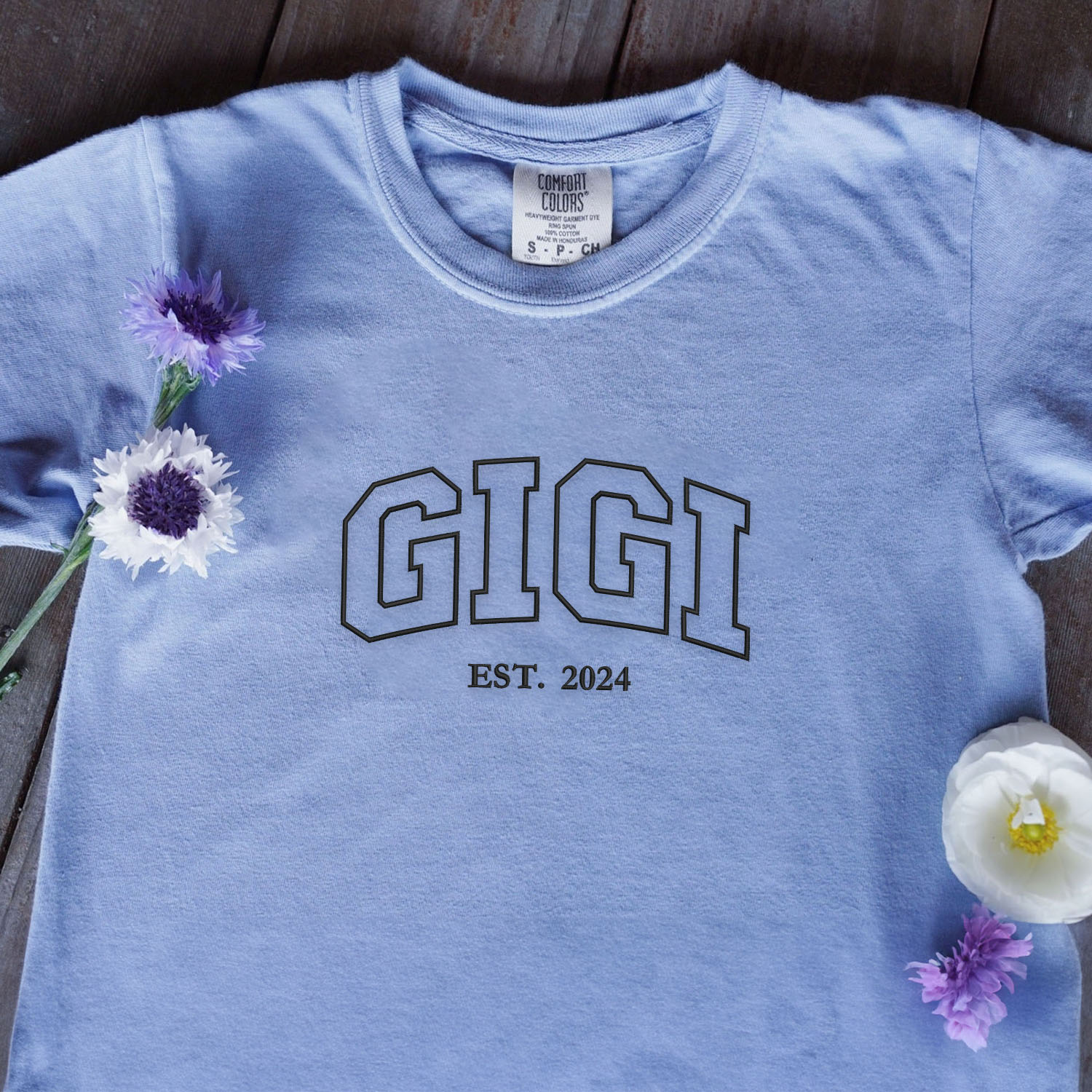 T-Shirt Personnalisé 'Gigi' - Prénom Brodé Ou Imprimé - Cadeau Original Pour Anniversaire, Fête