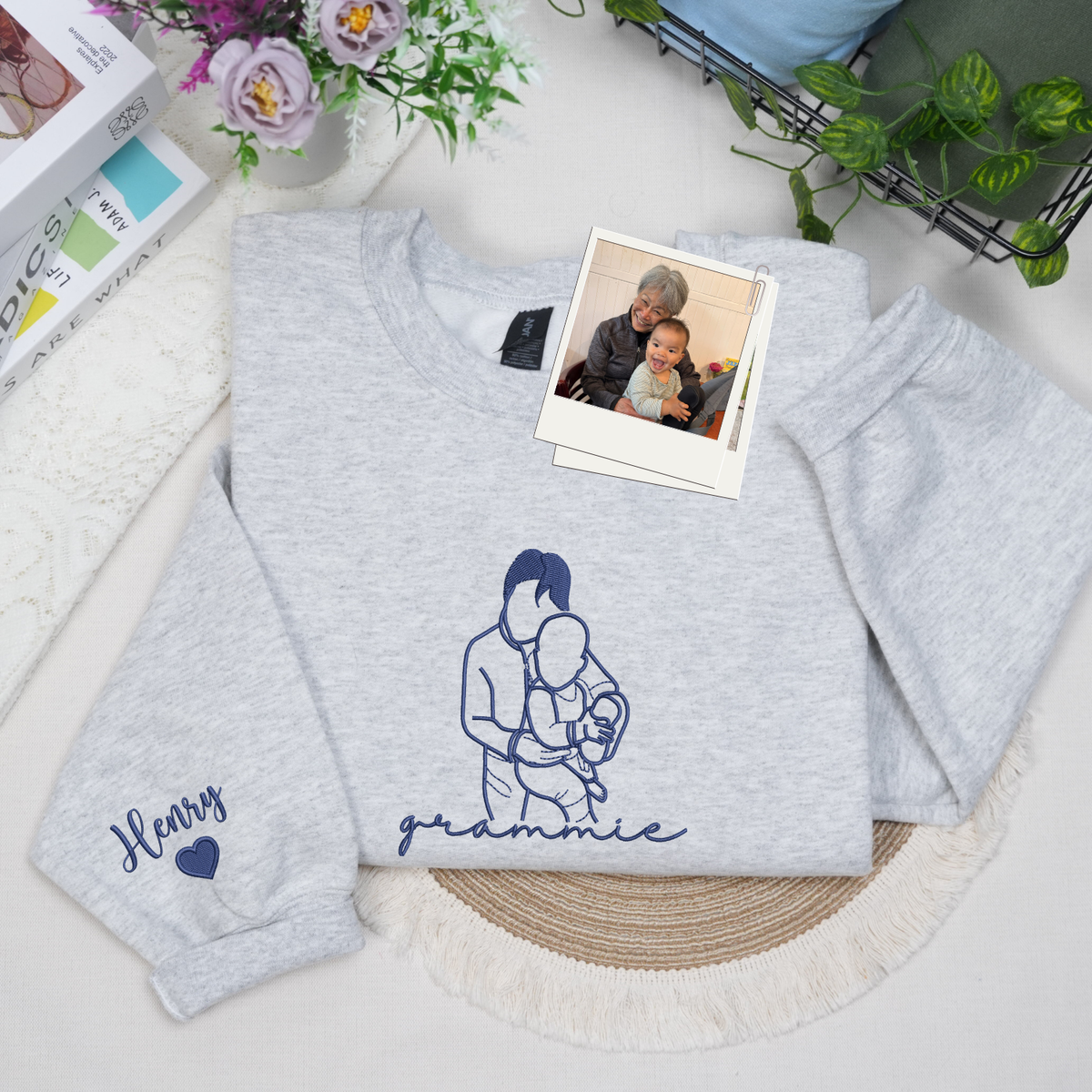 Custom Grammie Photo Line Art Embroidered Sweatshirt Hoodie - Personalized Mother's Day 2026 Gift for Gramdma