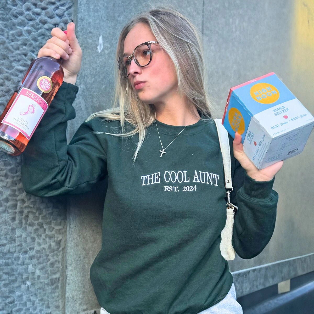 Green Aunt Sweatshirt with EST. 2024  embroidery, a meaningful and cozy gift for auntie