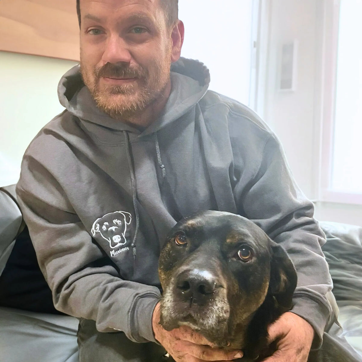 Father’s Day Custom Pet Outline Photo Embroidered Hoodie or Sweatshirt – Personalized Gift for Pet-Loving Dad and Grandpa