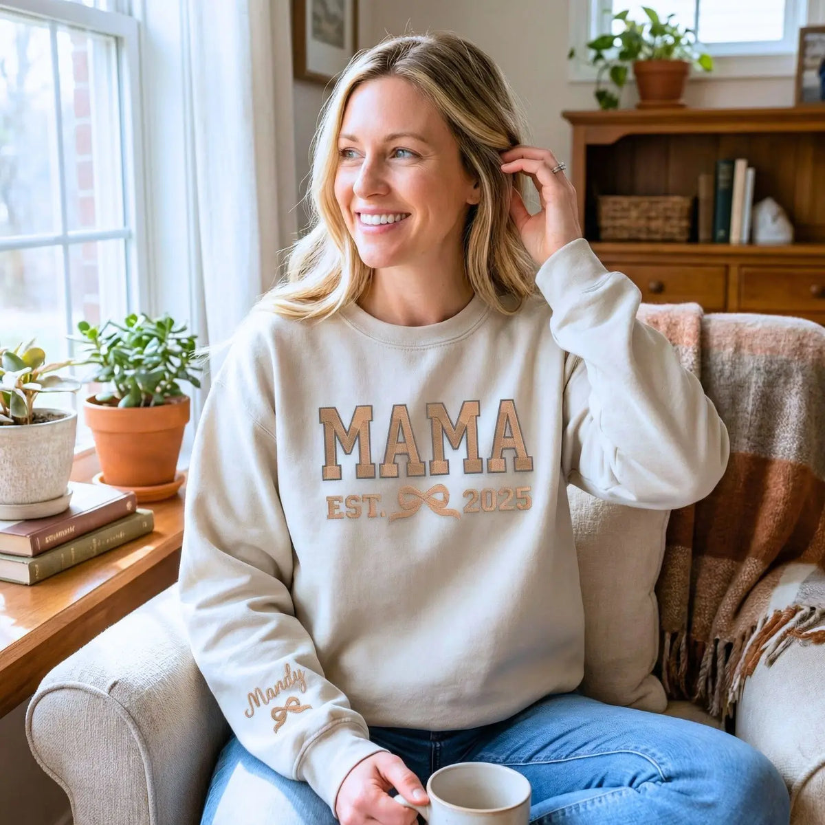 Gigi Bow Sweatshirt or Hoodie, Custom Embroidered Mother's Day Gift for Grandma Mama
