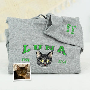 Father’s Day Custom Pet Photo & Name Embroidered Hoodie or Sweatshirt – Personalized Gift for Pet-Loving Dad and Grandpa