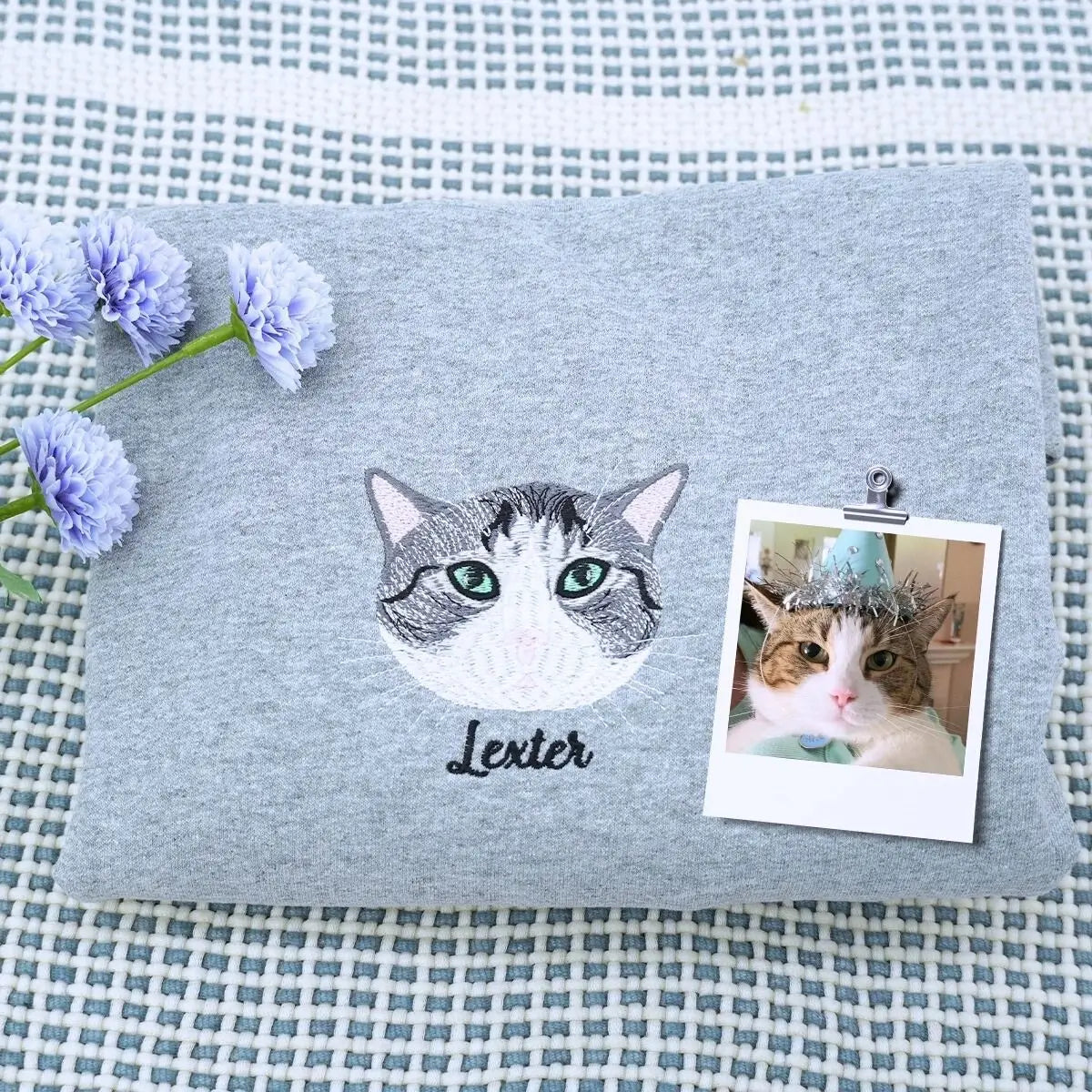 Cat Lover Twin Pack: Embroidered Sweatshirt & Tote Bag
