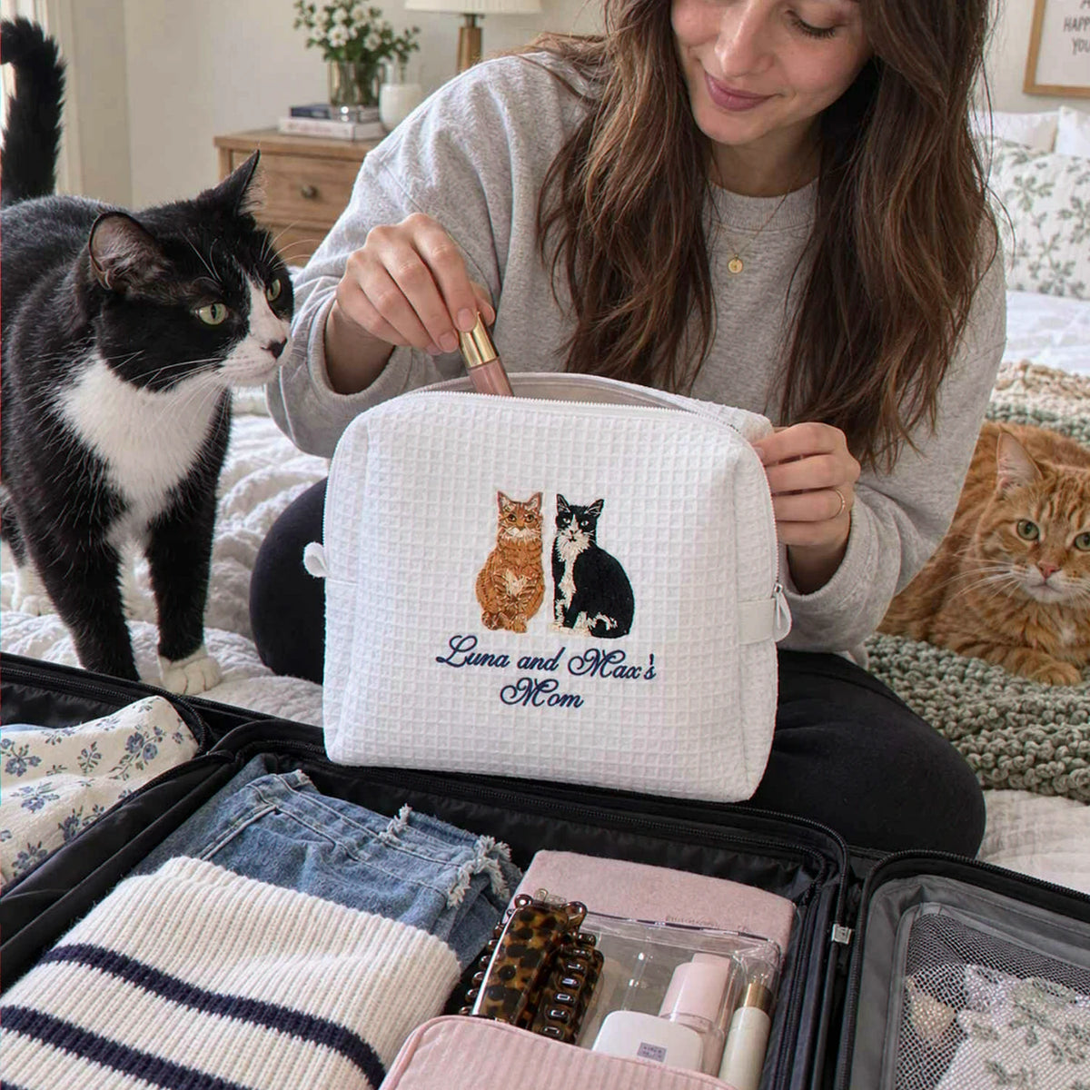 Custom Cat Waffle Cosmetic Bag, Embroidered Cat Portrait Travel Bag for Makeup, Accessory Gifts For Teen Girls