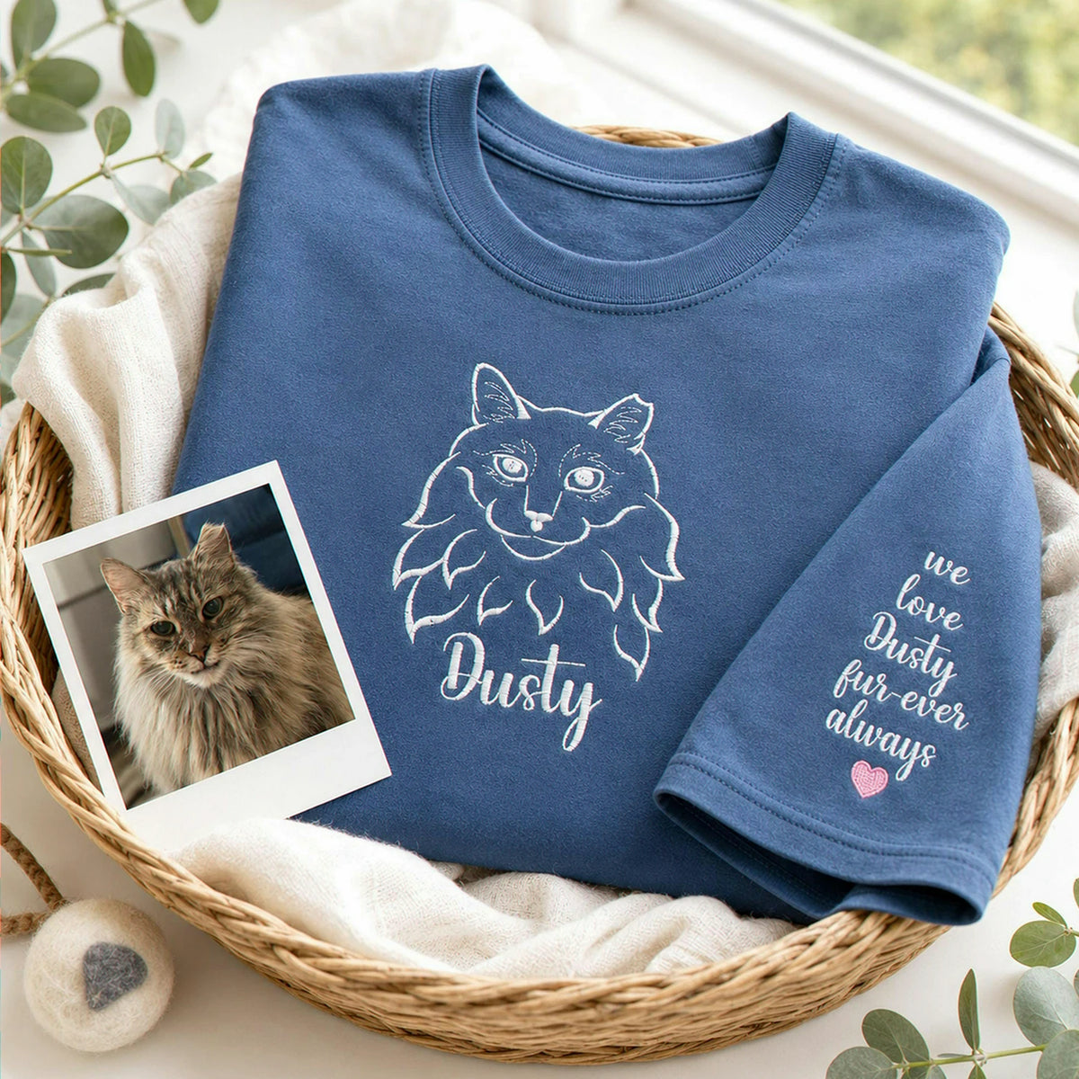 Custom Cat Portrait T-Shirt for Sister, Minimalist Embroidered Face Line Art Gift for Sister Birthday