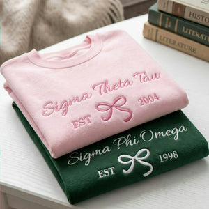Personalized Coquette Bow Sweatshirt for Besties, Girls Trip 2026, Custom College Style Gift