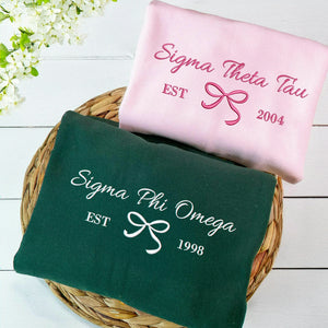 Personalized Coquette Bow Sweatshirt for Besties, Girls Trip 2026, Custom College Style Gift