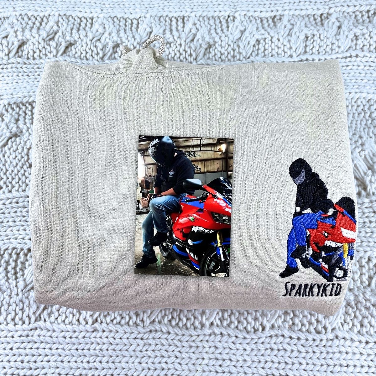 Custom embroidered sweatshirt showing a man's motorbike based on photo, ideal personalized gift for biker boyfriend
