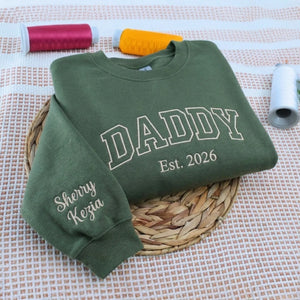 Custom Daddy Est 2026 or Any Year Sweatshirt Hoodie - Embroidered Minimalist Gift for Father's Day Birthday