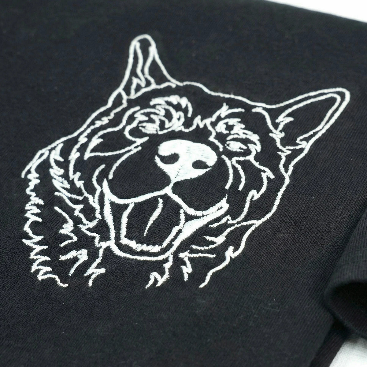 Custom Dog Outline T-shirt for Birthday Husband - Minimalist Embroidered Pet Photo Tee & Name - Gift for Him