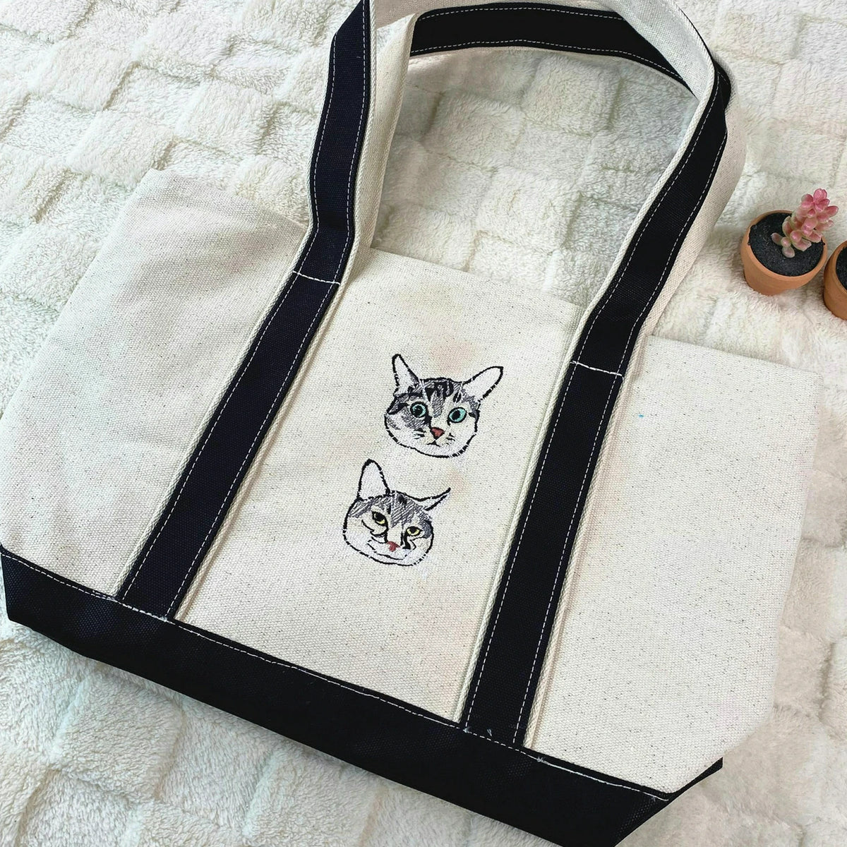 Custom Dog Outline Tote Bag for Birthday Dad - Minimalist Embroidered Pet Photo Canvas Tote & Name - Gift for Him