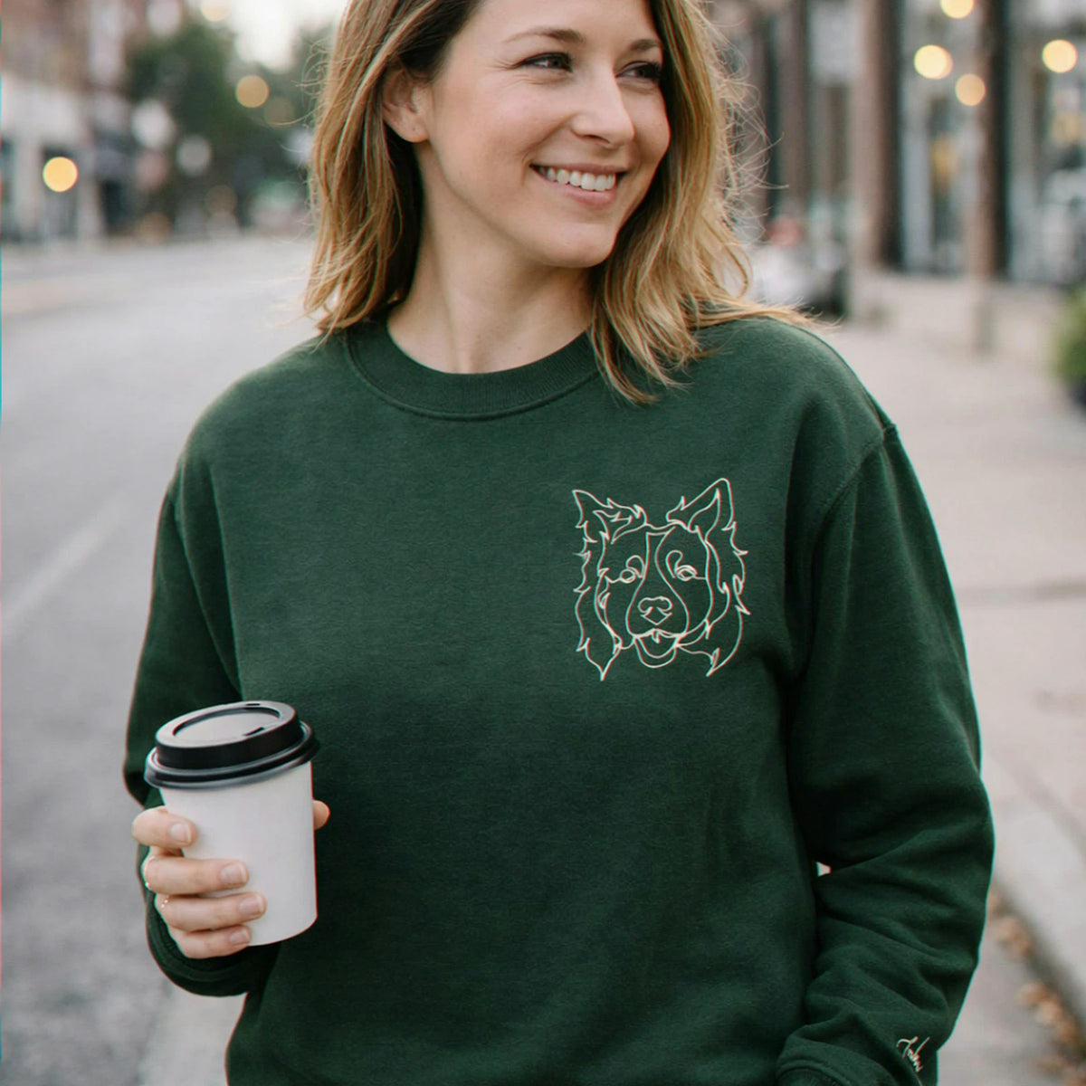 Custom Dog Outline Sweatshirt for Birthday Girlfriend - Minimalist Embroidered Pet Photo Crewneck & Name - Gift for Her