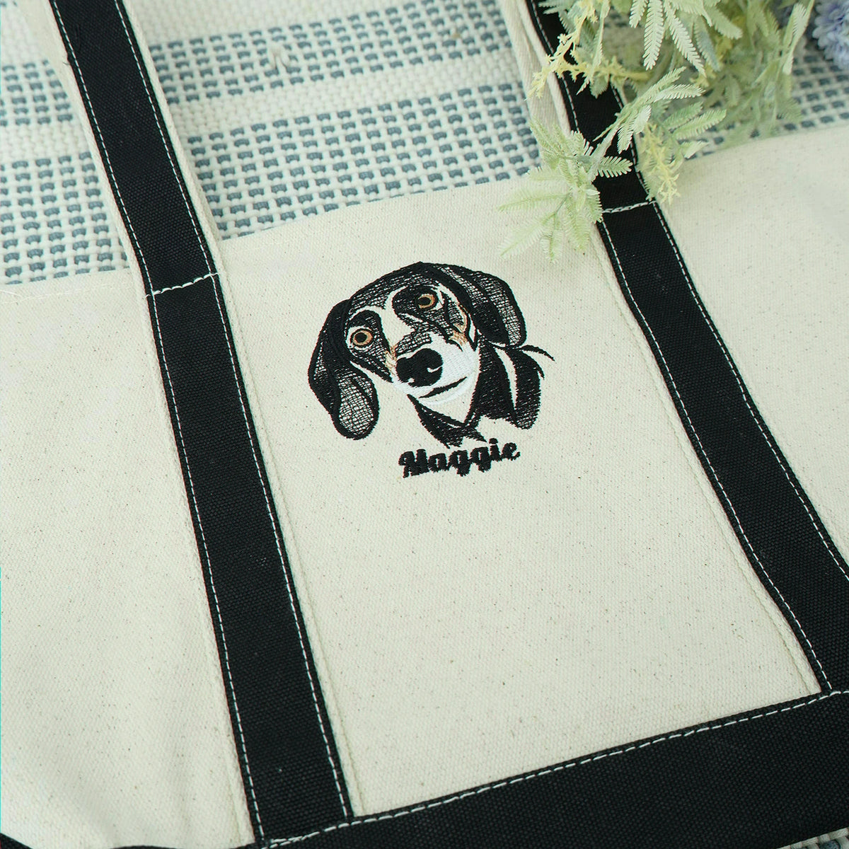 Custom Dog Outline Tote Bag for Birthday Mom - Minimalist Embroidered Pet Photo Canvas Tote & Name - Gift for Her