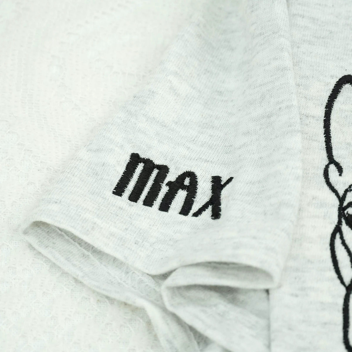 Custom Dog Outline T-Shirt for Birthday Dad - Minimalist Embroidered Pet Photo Tee & Name - Gift for Him