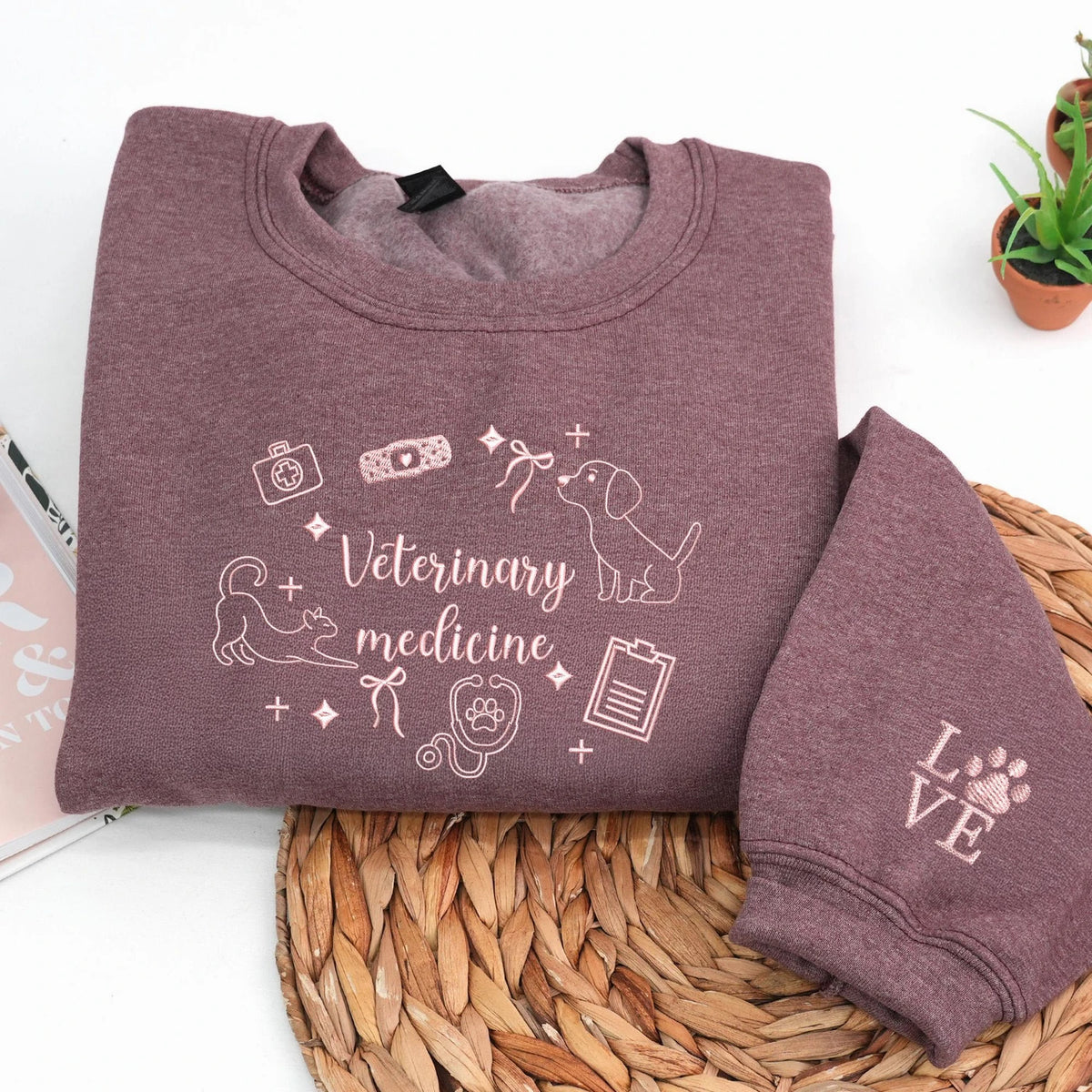 Custom Future Veterinarian Graduation Gift, Embroidered Veterinary Medicine Icons Sweatshirt, Class of 2026 Apparel