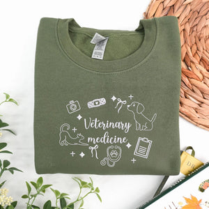 Custom Future Veterinarian Graduation Gift, Embroidered Veterinary Medicine Icons Sweatshirt, Class of 2026 Apparel