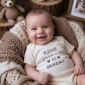 Newborn onesie embroidered “Please Pass Me to Grandma” – soft, gift-ready outfit for first-time grandmas
