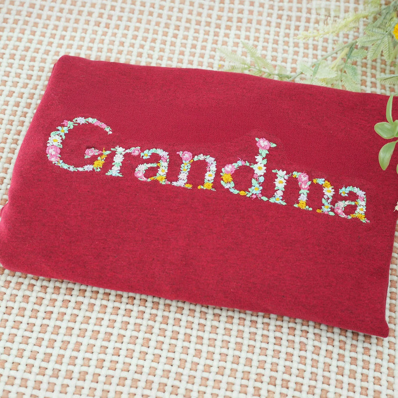 Embroidered Grandma Floral Sweatshirt - Personalized Gigi Crewneck with Kid's Name's