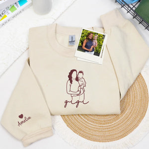 Custom Gigi Photo Line Art Embroidered Sweatshirt Hoodie - Personalized Mother's Day 2026 Gift for Gramdma