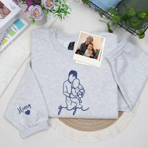 Custom Gigi Photo Line Art Embroidered Sweatshirt Hoodie - Personalized Mother's Day 2026 Gift for Gramdma