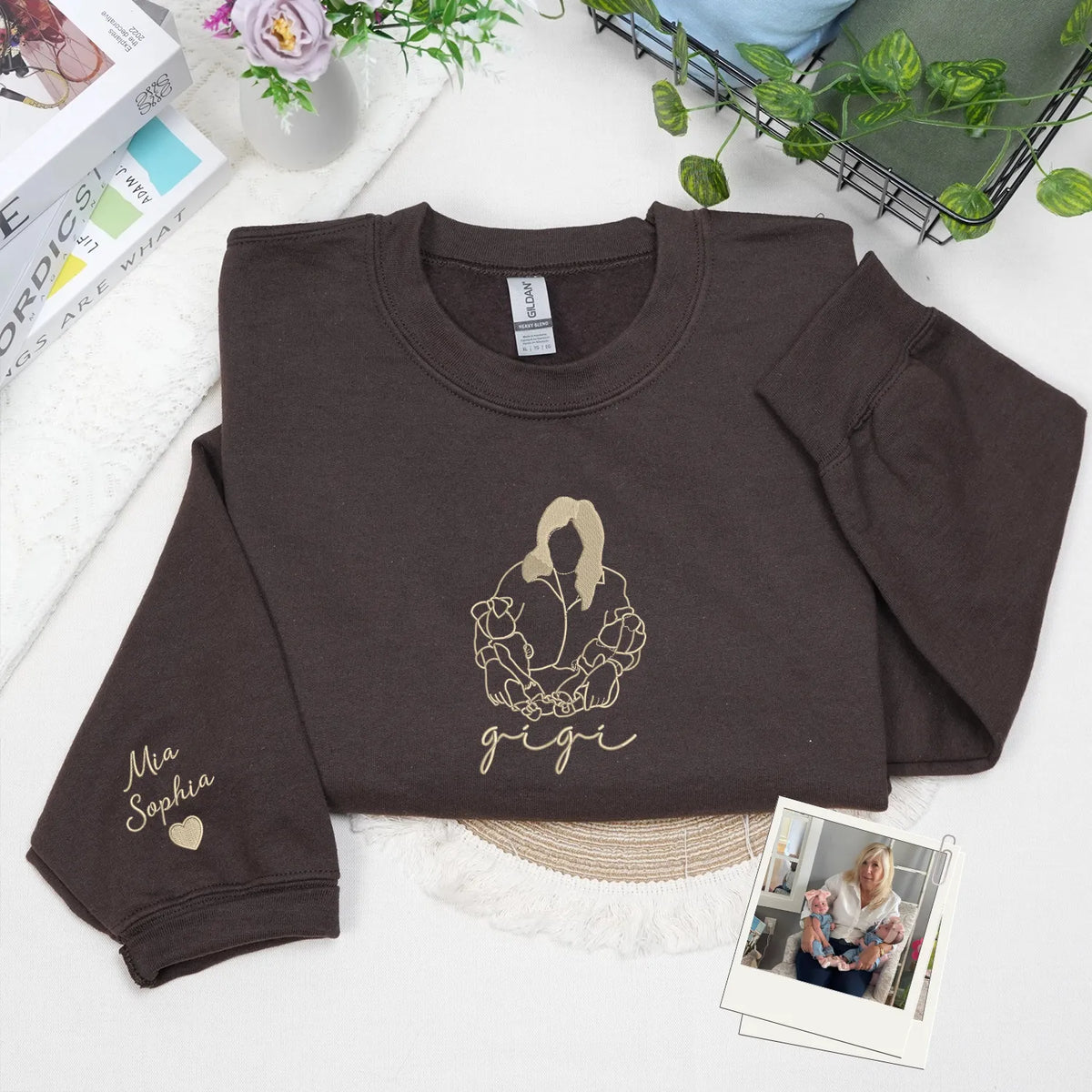 Custom Gigi Photo Line Art Embroidered Sweatshirt Hoodie - Personalized Mother's Day 2026 Gift for Gramdma