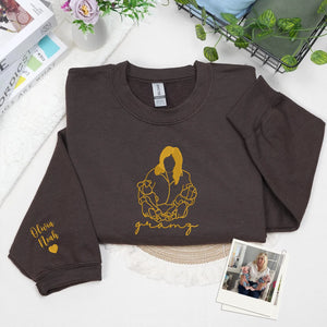 Custom Gramz Photo Line Art Embroidered Sweatshirt Hoodie - Personalized Mother's Day 2026 Gift for Gramdma
