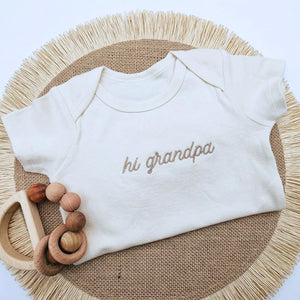 Embroidered “Hi Grandpa” baby onesie for newborn, perfect personalized gift for first grandbaby announcement