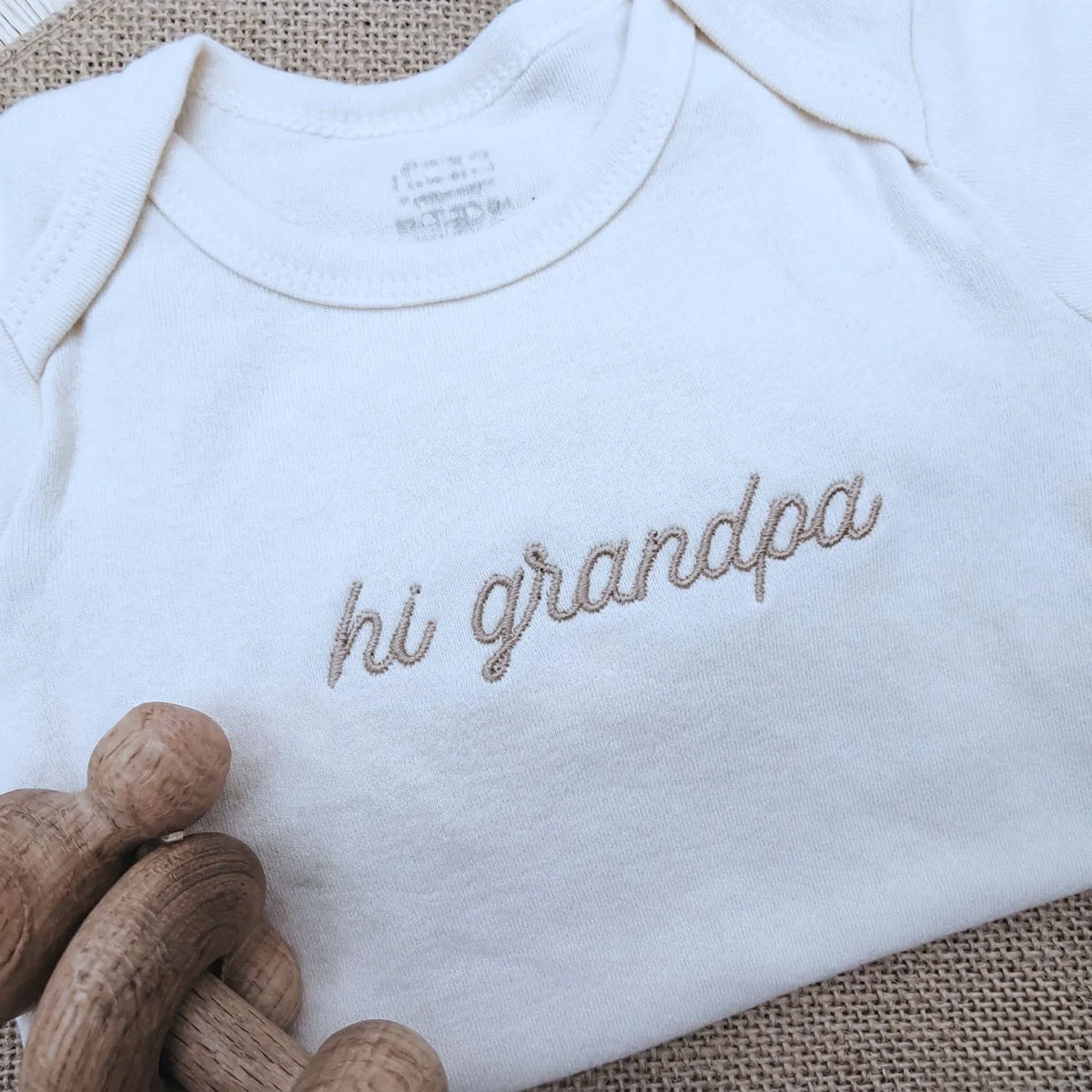 Embroidered “Hi Grandpa” baby onesie for newborn, perfect personalized gift for first grandbaby announcement