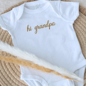 Embroidered “Hi Grandpa” baby onesie for newborn, perfect personalized gift for first grandbaby announcement