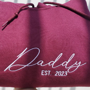 Personalized Fathers Day Hoodies for Dad, Daddy EST 2023 Crewneck Embroidered