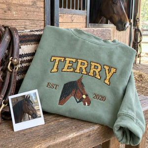 Custom Glitter Horse Portrait Sweatshirt, Embroidered Horse Girl Applique Crewneck, Western Cowboy Girls Gift