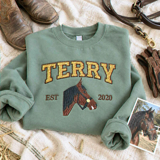 Custom Glitter Horse Portrait Sweatshirt, Embroidered Horse Girl Applique Crewneck, Western Cowboy Girls Gift