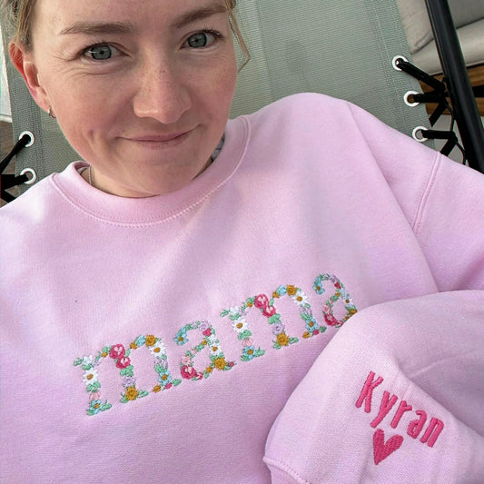 Light Pink floral embroidered mama sweatshirt, personalized with a child or grandkid name for Mother’s Day, birthdays, or new mom gifts.