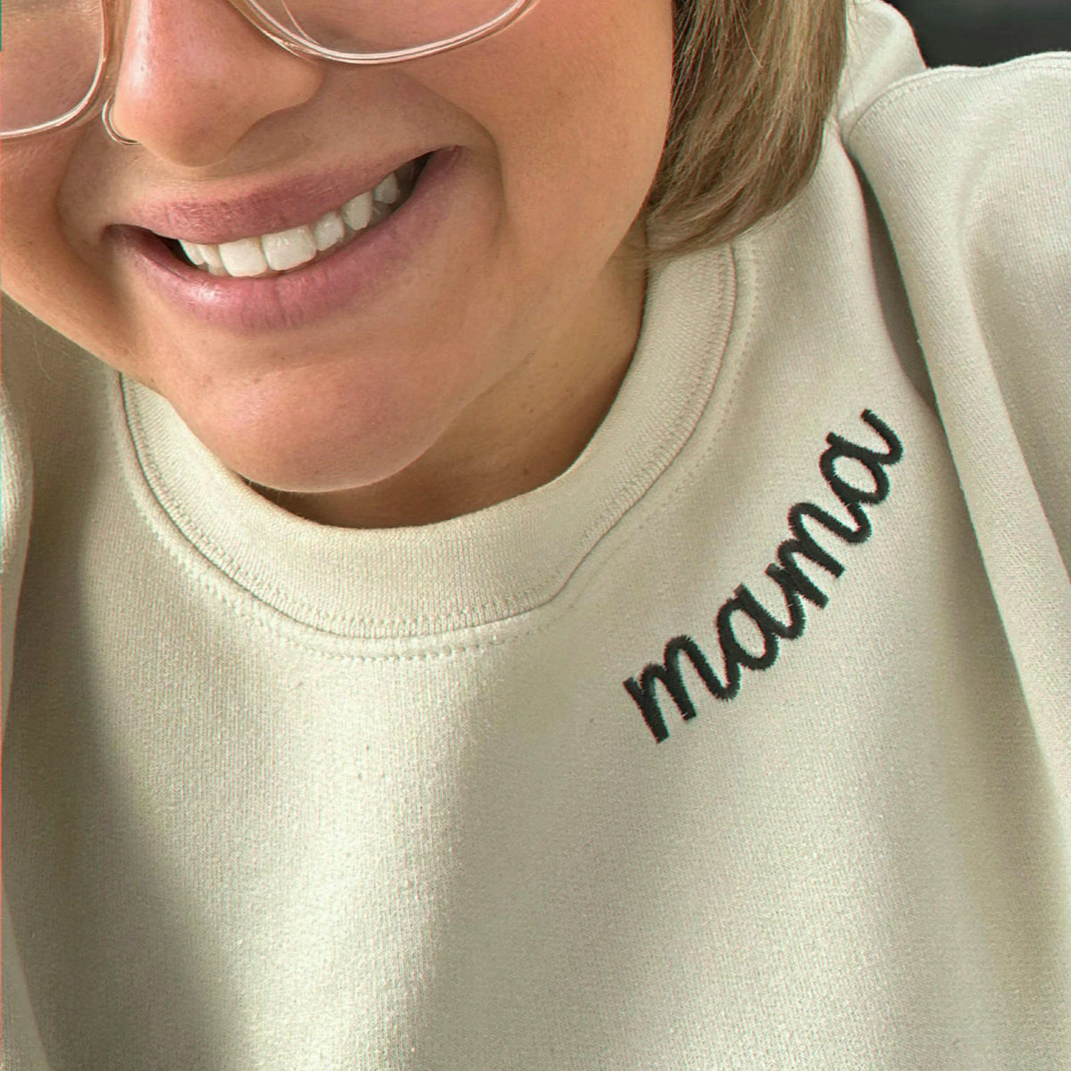 Custom Embroidered Mama Sweatshirt With Kids Names, Personalized Mother's Day, Birthday Gift for Mom