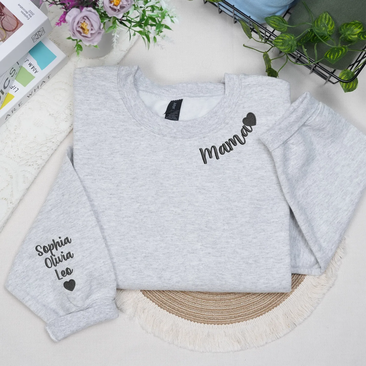 Personalized Mama Sweatshirt – Custom Gift for Wife - Mother’s Day, Birthday, Christmas