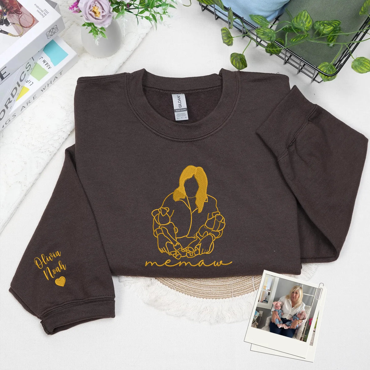 Custom Memaw Photo Line Art Embroidered Sweatshirt Hoodie - Personalized Mother's Day 2026 Gift for Gramdma
