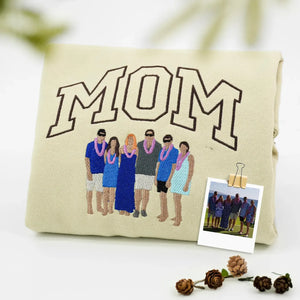 Personalized Mommy Daddy Photo Sweatshirt, Embroidered Matching Mom Dad Crewneck Hoodie