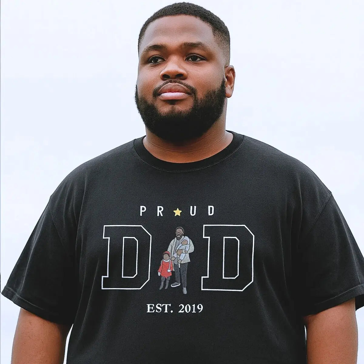 Custom embroidered proud dad shirt with photo portrait and name on sleeve – perfect Father’s Day gift