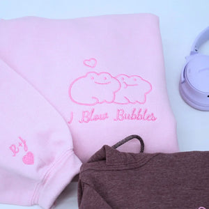 custom embroidered kissing frog couple hoodies valentine’s gift