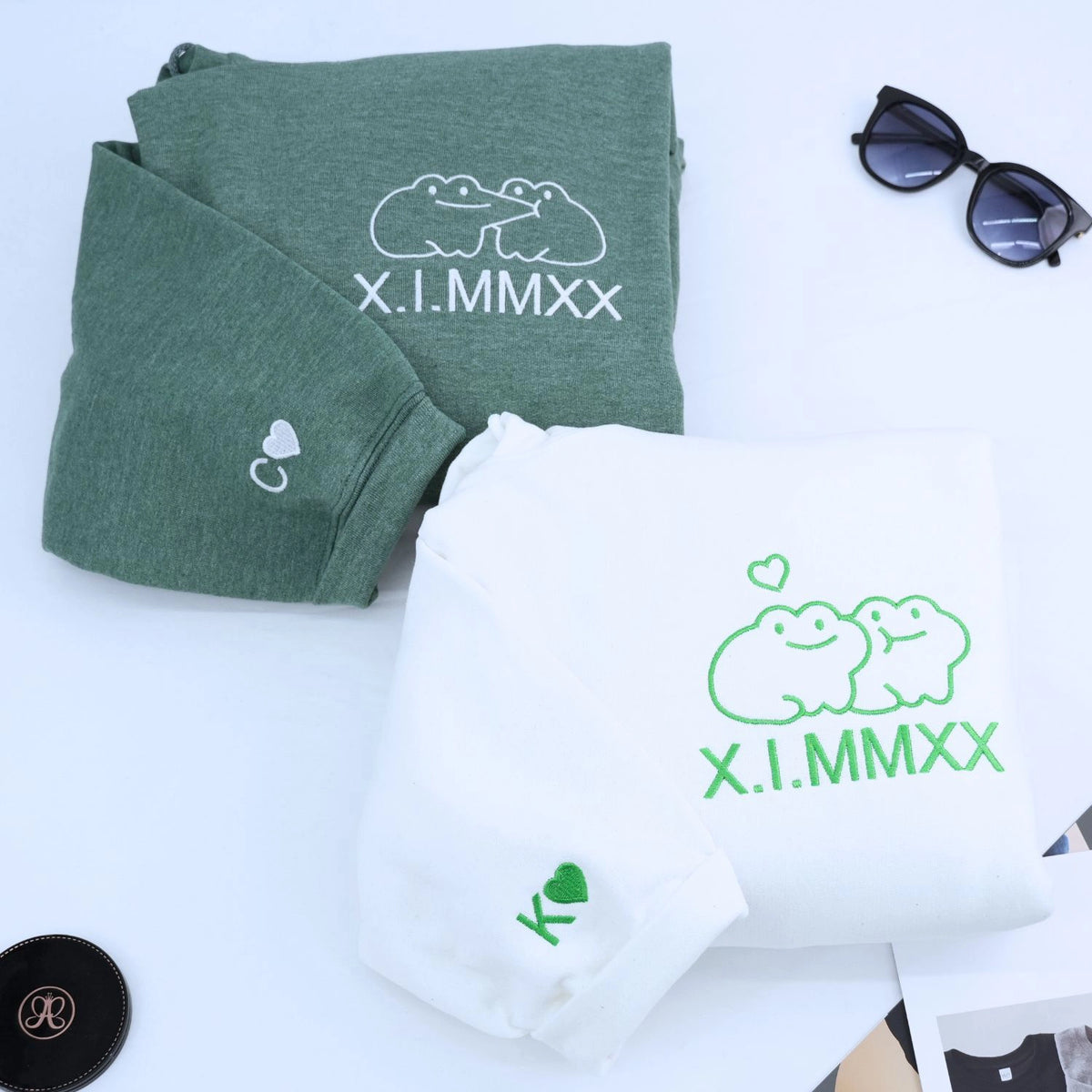 custom embroidered kissing frog couple hoodies valentine’s gift