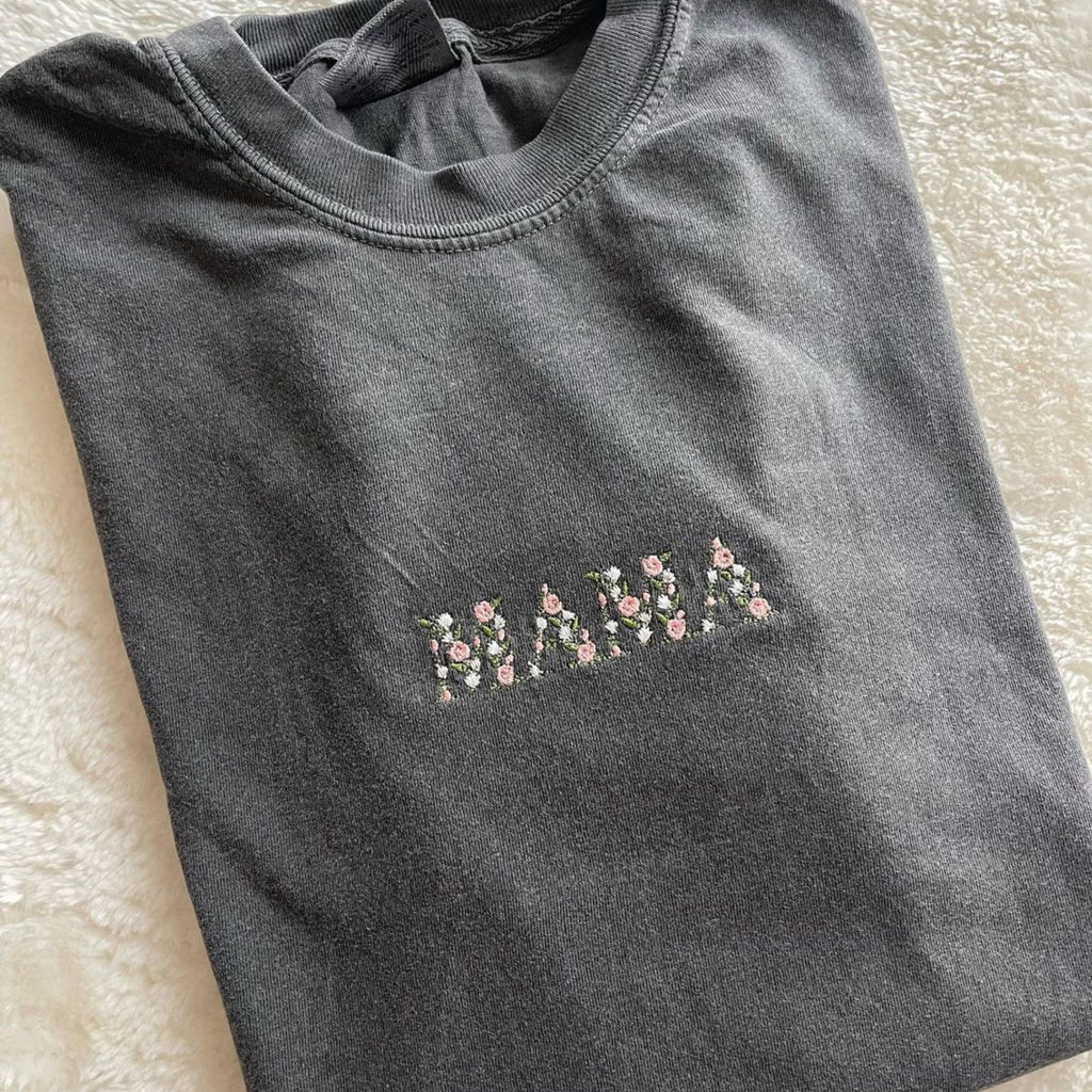 Comfort Colors Mama Embroidered Floral Sweatshirt, Personalized Floral Mama  crewneck, Mother's Day Gift Ideas