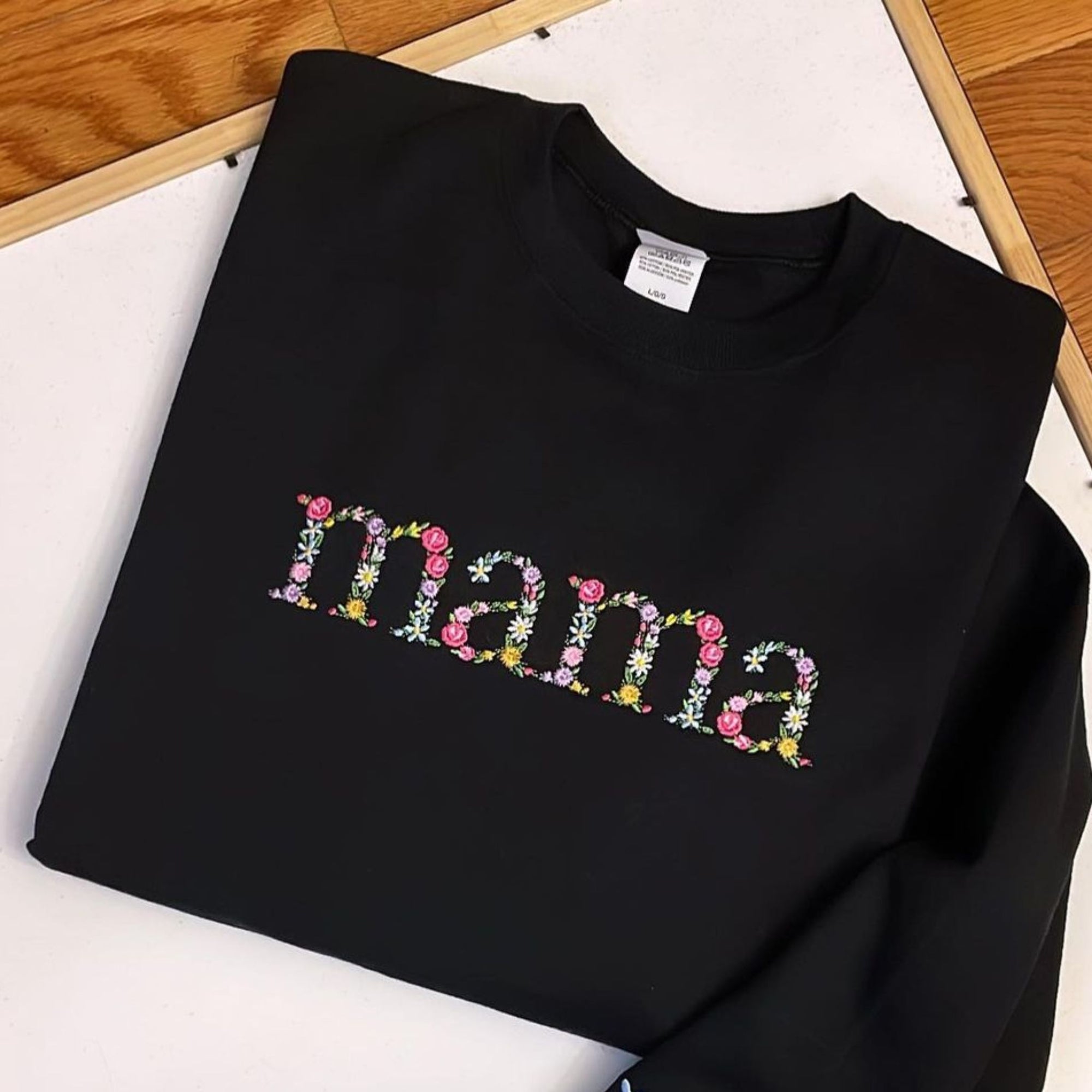 Custom Mama Floral Sweatshirt, Embroidery Crewneck Mama Flower Letter, Mother's Day Gift Ideas
