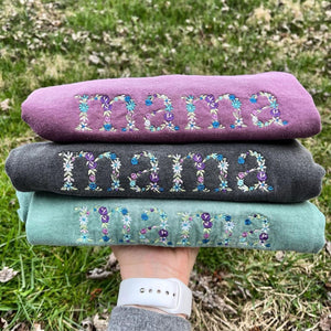 Embroidered Mama Floral Sweatshirt, Custom Embroidered Crewneck Floral Letters, Mom Gifts Ideas